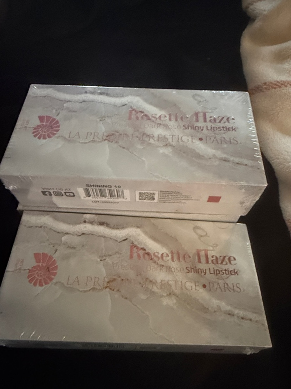 Fascette Haze Shiny Lipstick - Rose (Dark Rose) EACH!!!!!